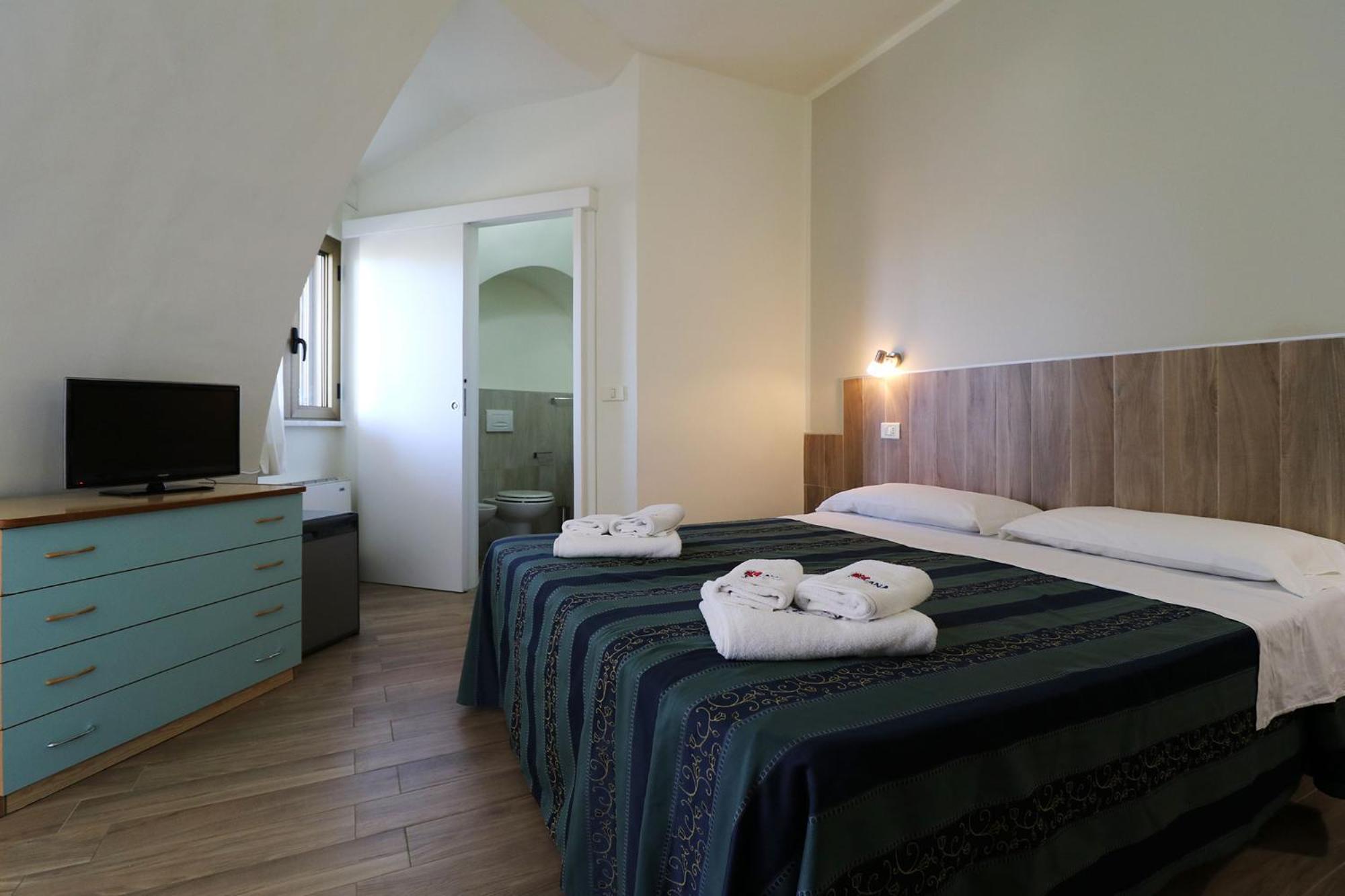 Nirvana Club Village Ботричелло Экстерьер фото