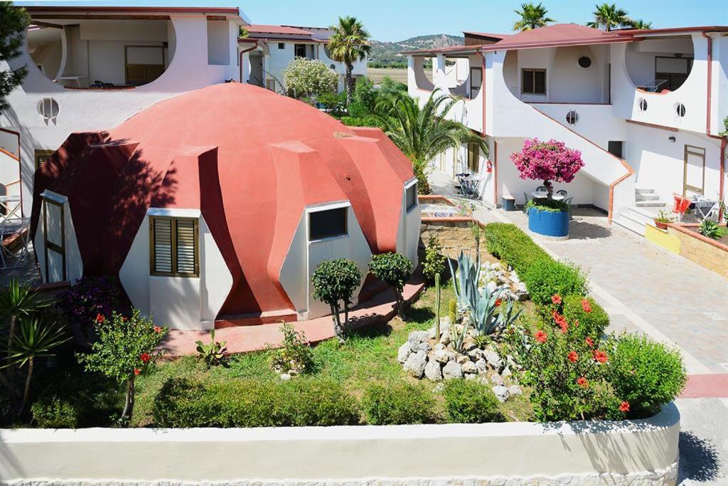 Nirvana Club Village Ботричелло Экстерьер фото