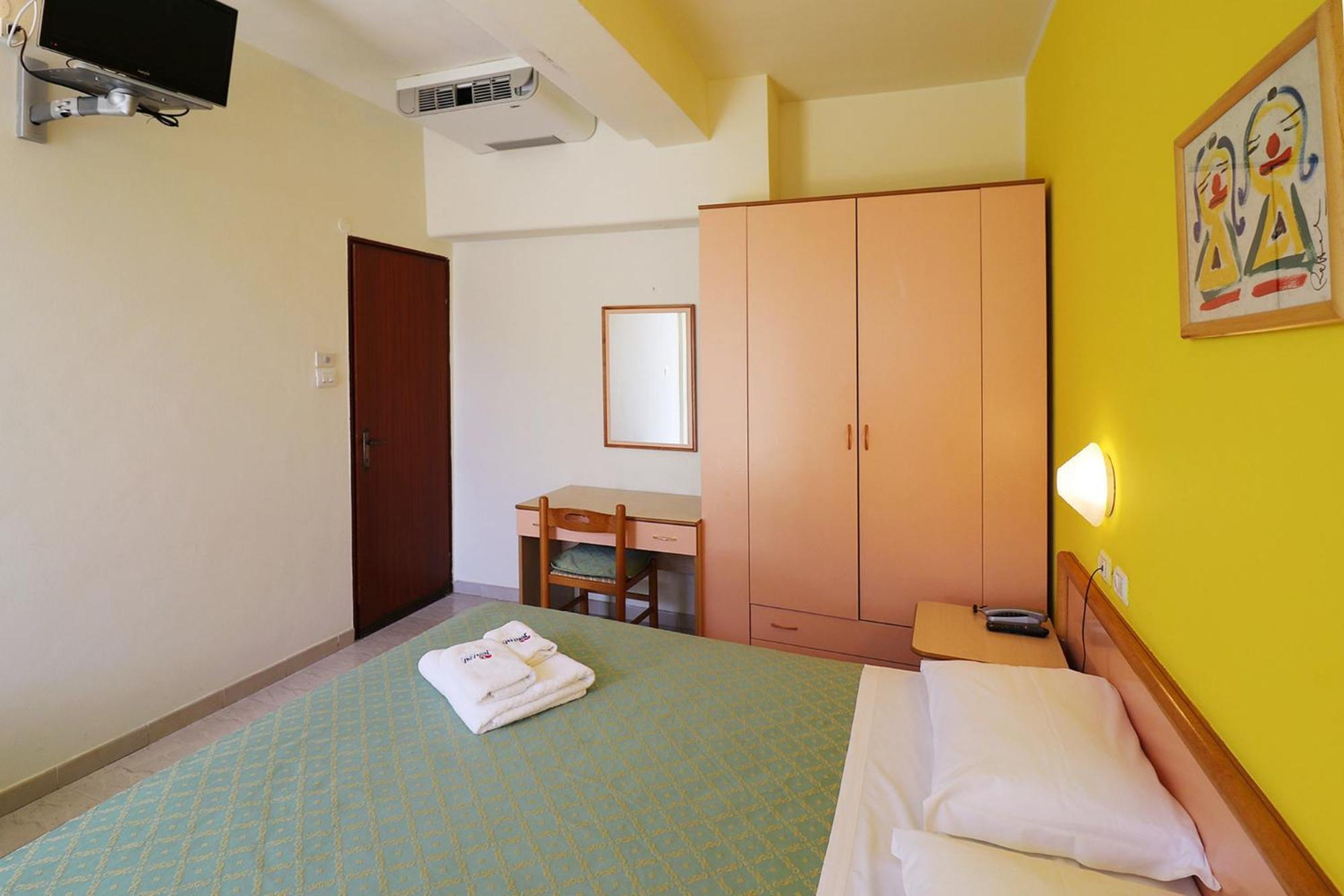Nirvana Club Village Ботричелло Экстерьер фото