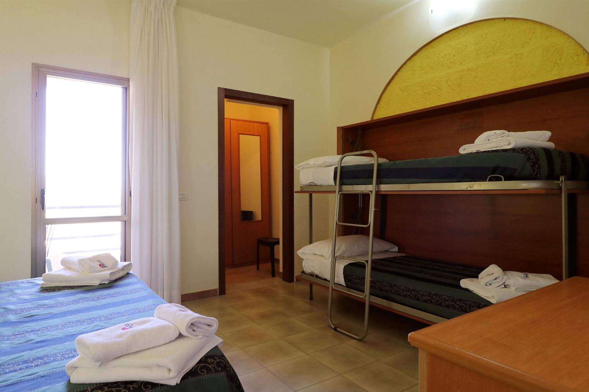 Nirvana Club Village Ботричелло Номер фото