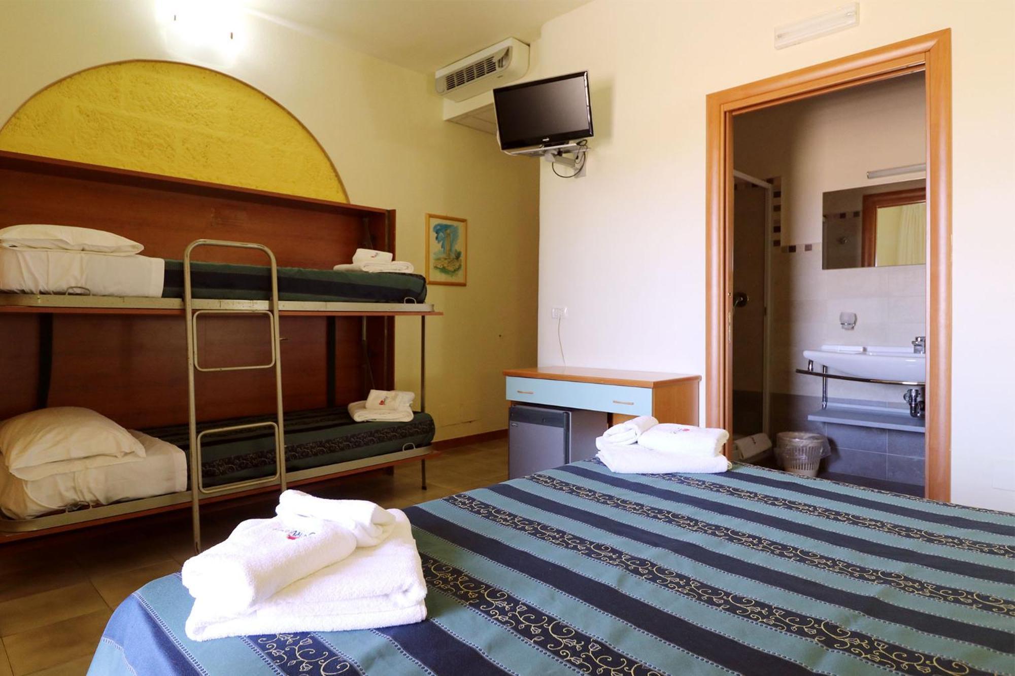 Nirvana Club Village Ботричелло Номер фото