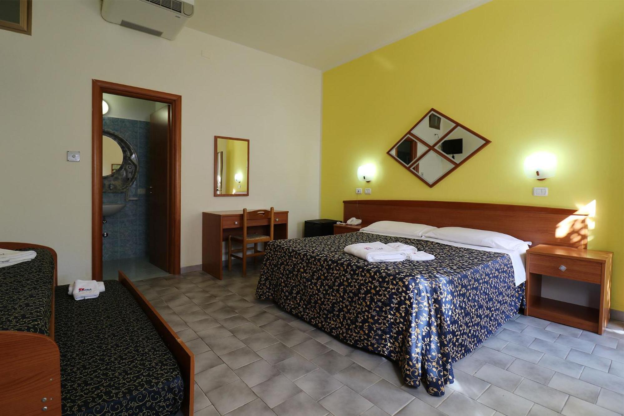 Nirvana Club Village Ботричелло Номер фото