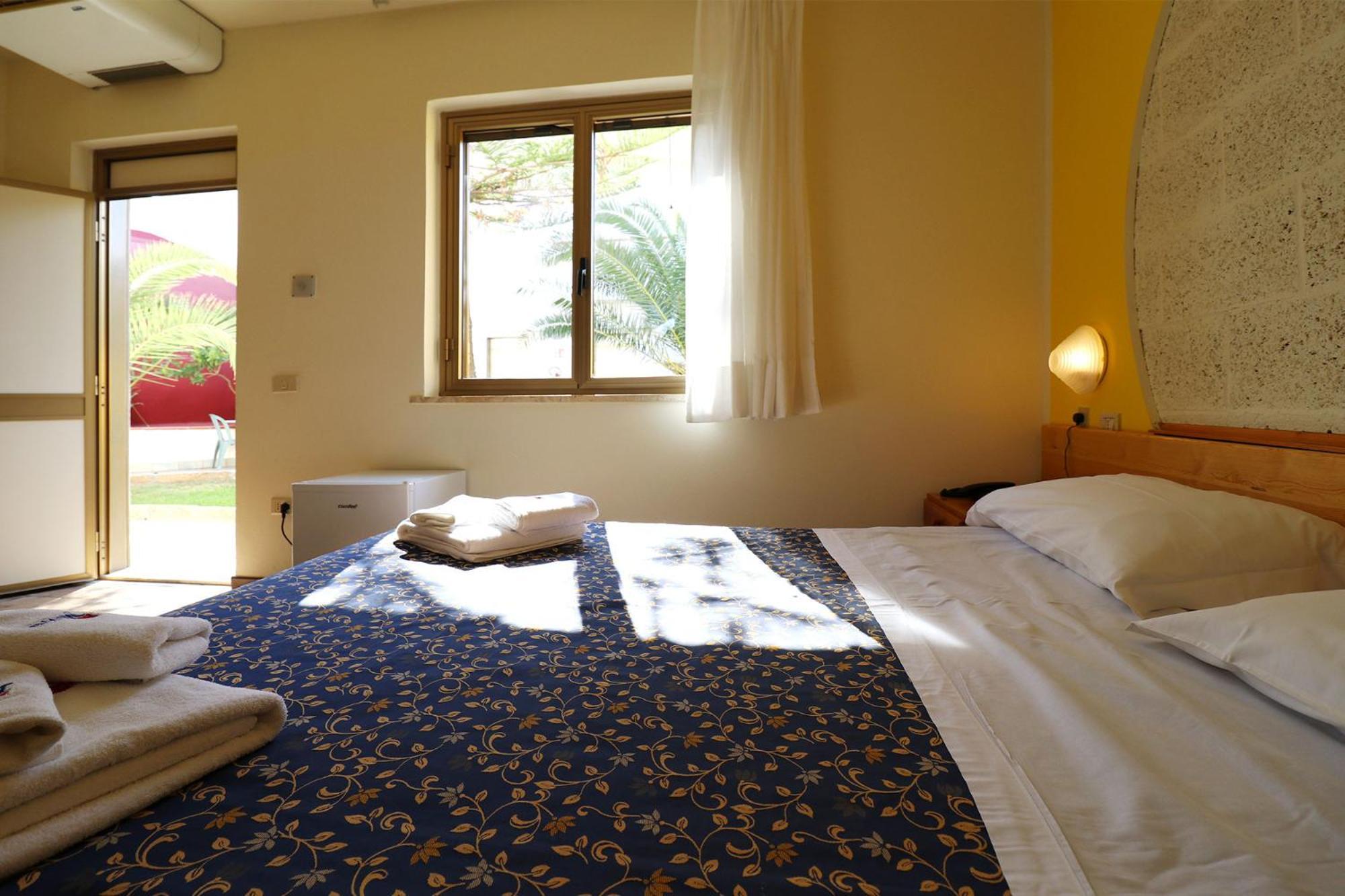 Nirvana Club Village Ботричелло Экстерьер фото